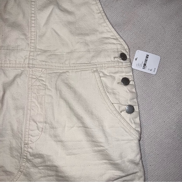 Free people torn up distressed denim jumper in white - Picture 7 of 9